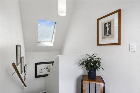 Photo of property in 65 Ludlam Street, Seatoun, Wellington, 6022