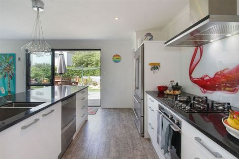 Photo of property in 3 Seaway Road, Clarks Beach, 2122