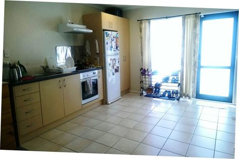 Photo of property in Tuscany Way, 15/3 Ambrico Place, New Lynn, Auckland, 0600