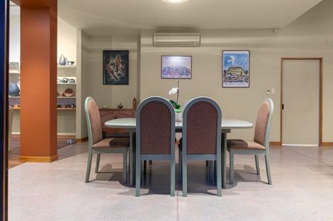 Photo of property in 318 Forest Road, Waiatarua, Auckland, 0612