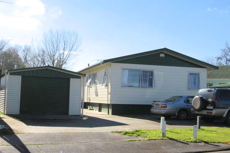 Photo of property in 13 Tilbrook Place, Papakura, 2110