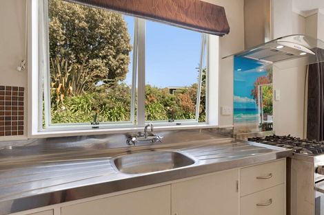 Photo of property in 847 Hokio Beach Road, Hokio Beach, Levin, 5571