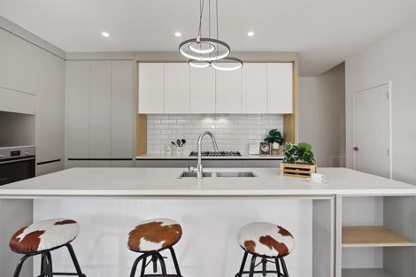 Photo of property in 16 Awa Avenue, Helensville, 0800