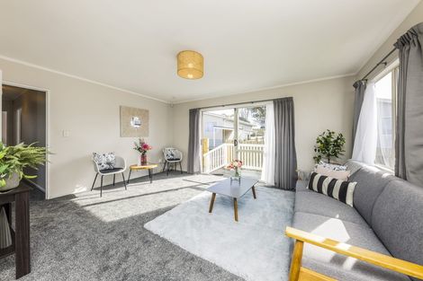 Photo of property in 3/136 Shifnal Drive, Randwick Park, Auckland, 2105