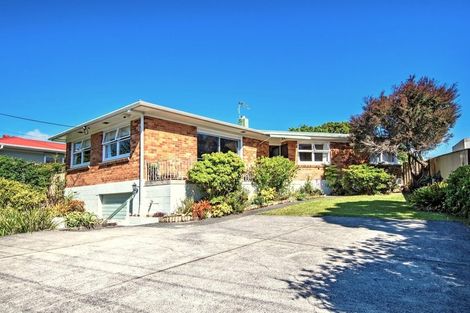 Photo of property in 90 Old Onerahi Road, Onerahi, Whangarei, 0110