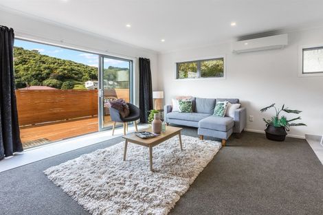 Photo of property in 177a Sievers Grove, Cannons Creek, Porirua, 5024