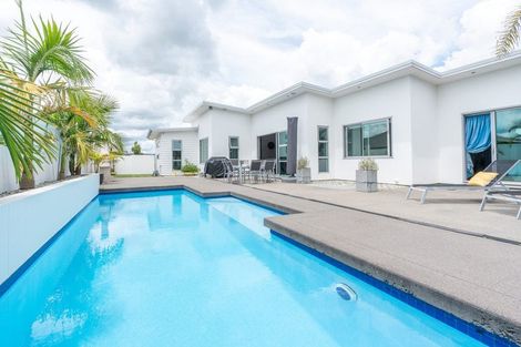 Photo of property in 10 Whistler Close, Rototuna North, Hamilton, 3210