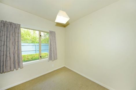 Photo of property in 1/61 Searells Road, Strowan, Christchurch, 8052