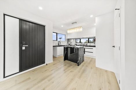 Photo of property in 6c Pikitea Road, Mangere Bridge, Auckland, 2022