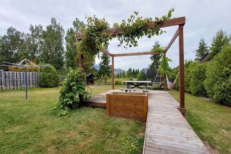 Photo of property in 5 Charles Court, Lake Hawea, Wanaka, 9382