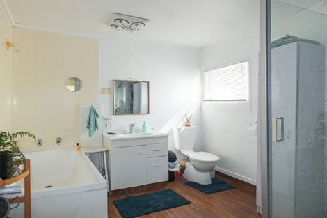 Photo of property in 16a Shortt Street, Foxton Beach, Foxton, 4815