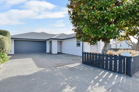 Photo of property in 1 Rue De La Mare, Parklands, Christchurch, 8083