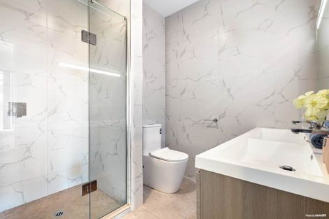 Photo of property in 1/69 Lake Road, Devonport, Auckland, 0624