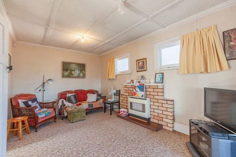 Photo of property in 23 Pukeko Place, Westshore, Napier, 4110