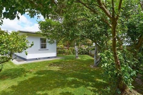 Photo of property in 2a Durham Crescent, Palmerston North, 4414