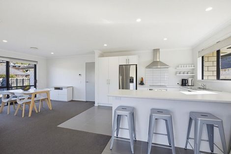Photo of property in 6 Mooring Close, Whitby, Porirua, 5024