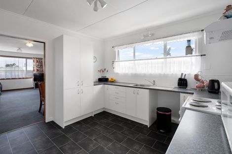 Photo of property in 6 Kingsford Street, Bell Block, New Plymouth, 4312