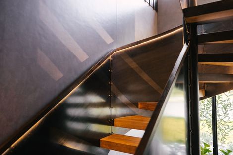 Photo of property in 69 Kanuka Drive, Hokowhitu, Palmerston North, 4410