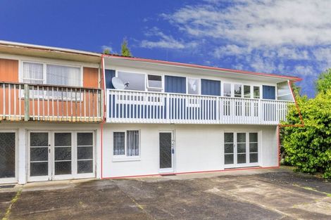 Photo of property in 1/90 Te Atatu Road, Te Atatu South, Auckland, 0610