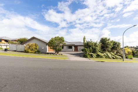 Photo of property in 71 Karamea Street, Whalers Gate, New Plymouth, 4310