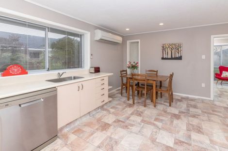 Photo of property in 55 Twyford Street, Bishopdale, Christchurch, 8053