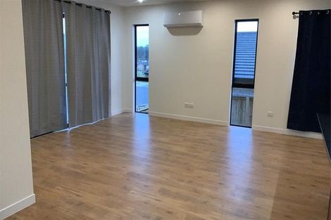 Photo of property in 4 Joseph Kokich Avenue, Swanson, Auckland, 0614