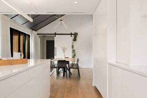 Photo of property in 2 Appin Court, Jacks Point, Queenstown, 9371