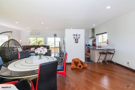 Photo of property in 25c Buscomb Avenue, Henderson, Auckland, 0610