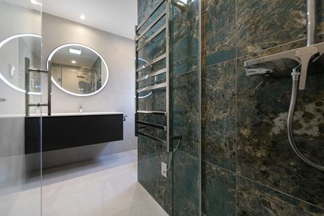 Photo of property in 102 Te Oneroa Way, Long Bay, Auckland, 0630