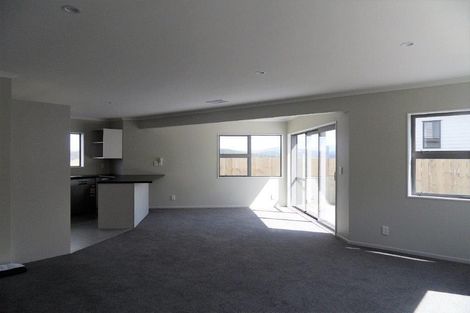 Photo of property in 5a Sandino Place, Grenada Village, Wellington, 6037