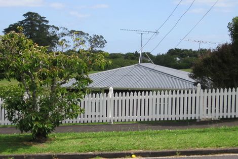 Photo of property in 170 Methuen Road, New Windsor, Auckland, 0600