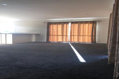 Photo of property in 15 Matilda Place, Weymouth, Auckland, 2103