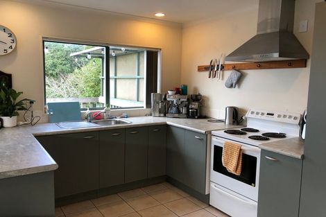 Photo of property in 16 Minerva Terrace, Cockle Bay, Auckland, 2014