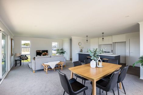 Photo of property in 31 Aratapu Street, Waitara, 4320