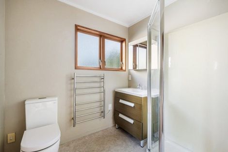 Photo of property in 24 West Hoe Road, Orewa, 0931