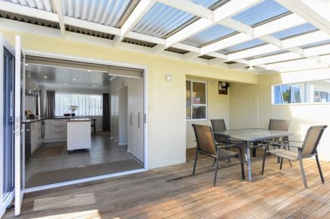 Photo of property in 1210 Willowpark Road North, Mayfair, Hastings, 4122