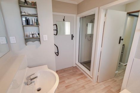 Photo of property in 32 Mccardle Road, Pahiatua, 4984