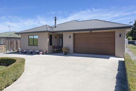 Photo of property in 1465 Kimbolton Road, Cheltenham, Feilding, 4777