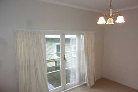 Photo of property in 1020 Great North Road, Point Chevalier, Auckland, 1022