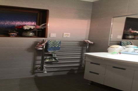 Photo of property in 1 Wisteria Way, Mairangi Bay, Auckland, 0630