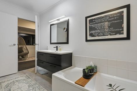 Photo of property in 69 Orkney Road, Mount Maunganui, 3116