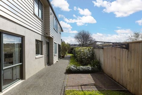 Photo of property in 57a Glencoe Road, Browns Bay, Auckland, 0630