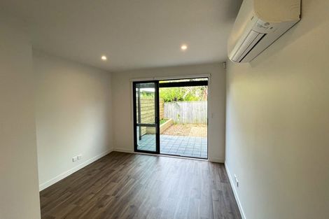 Photo of property in 13 Whanui Place, Mangere Bridge, Auckland, 2022