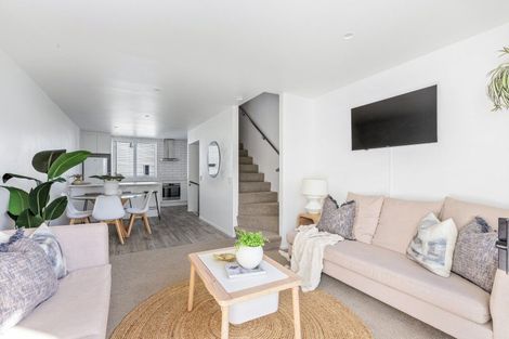 Photo of property in 39/3 Riverside Road, Orewa, 0931