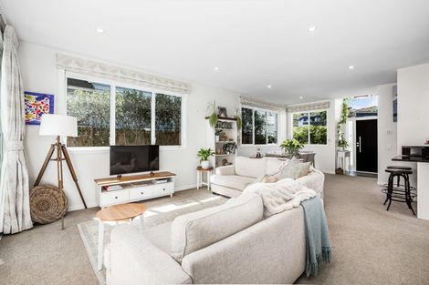 Photo of property in 20 Glide Lane, Whitby, Porirua, 5024