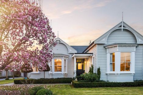 Photo of property in 152 Williams Street, Cambridge, 3434