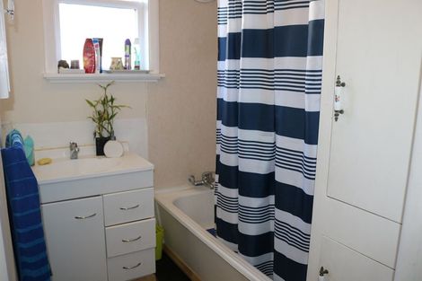 Photo of property in 24 Palmer Crescent, Silverstream, Upper Hutt, 5019