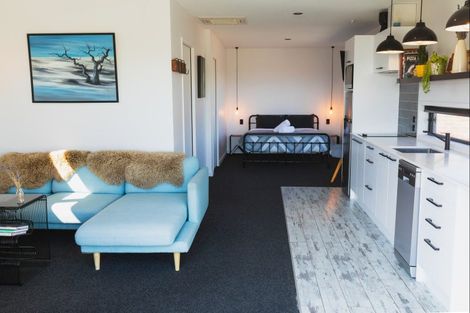 Photo of property in 5 Mistake Drive, Lake Tekapo, 7999