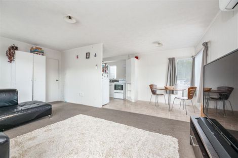 Photo of property in 76a Borich Road, Sunnyvale, Auckland, 0612