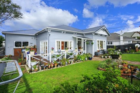 Photo of property in 33 Verran Road, Birkenhead, Auckland, 0626